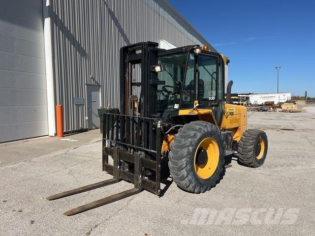JCB 930-4 Chariot tout terrain