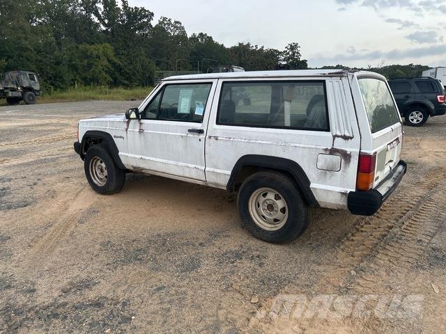 Jeep Cherokee Voiture