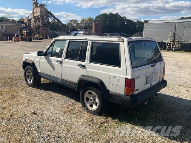 Jeep Cherokee Voiture