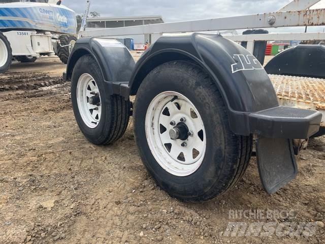 JLG  Remorque porte engin
