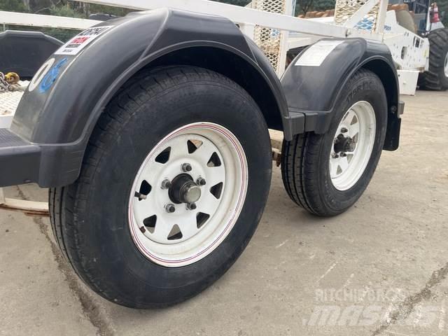 JLG  Remorque porte engin