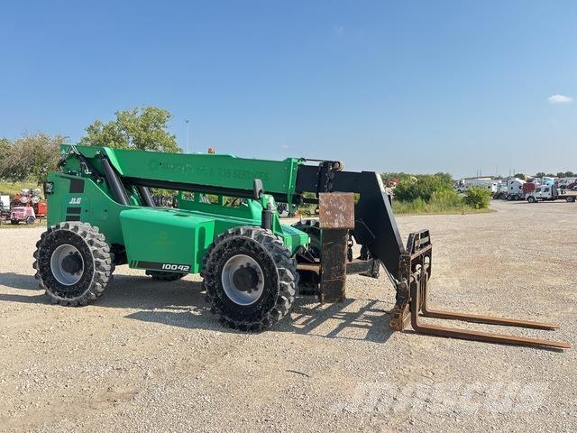 JLG 10042 Chariot télescopique