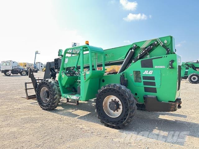 JLG 10042 Chariot télescopique