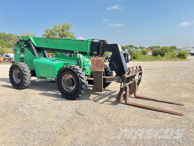 JLG 10042 Chariot télescopique