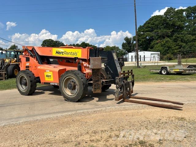 JLG 10042 Chariot télescopique