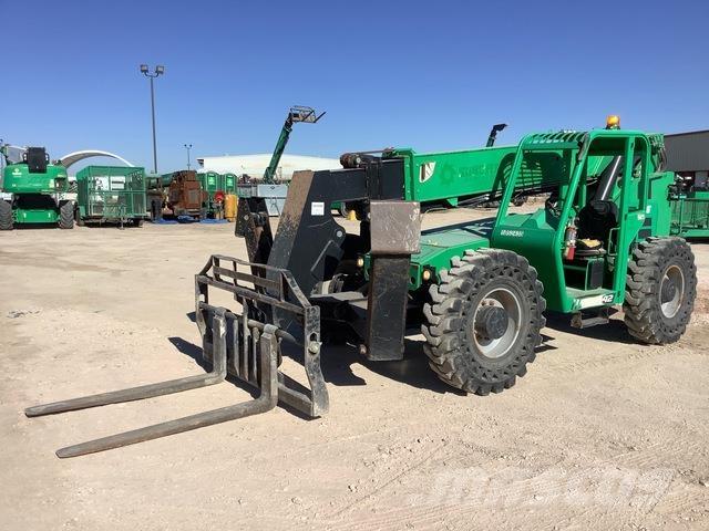 JLG 10042 Chariot télescopique