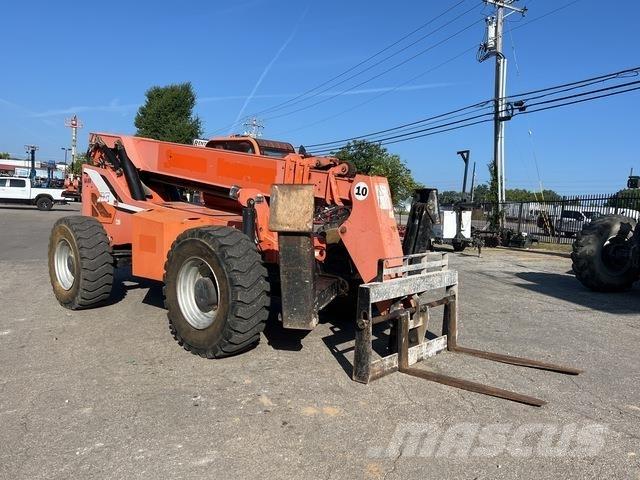 JLG 10054 Chariot télescopique