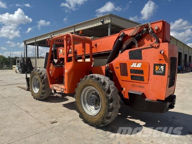 JLG 10054 Chariot télescopique