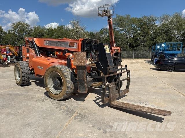 JLG 10054 Chariot télescopique