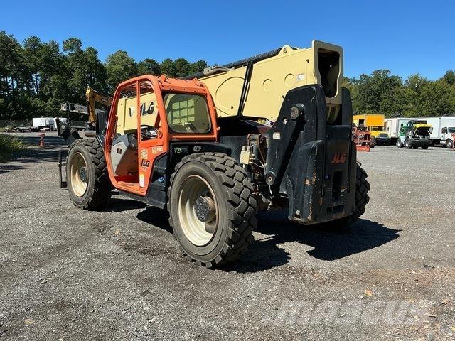 JLG 1055 Chariot télescopique