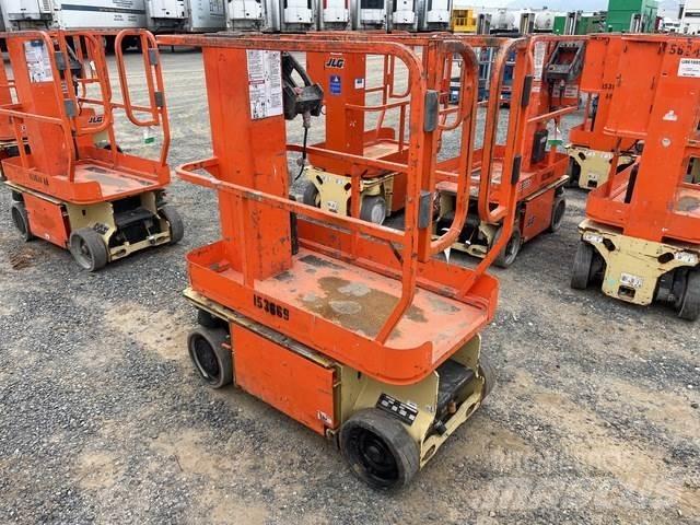JLG 1230ES Mât vertical