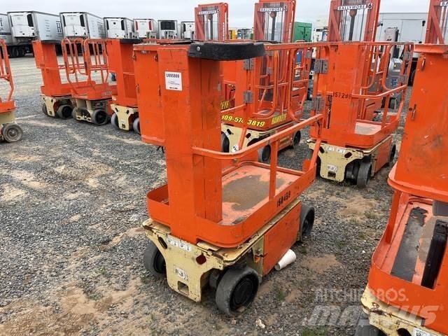 JLG 1230ES Mât vertical