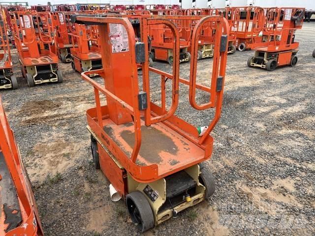 JLG 1230ES Mât vertical