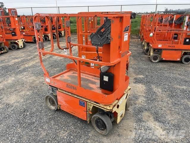 JLG 1230ES Mât vertical