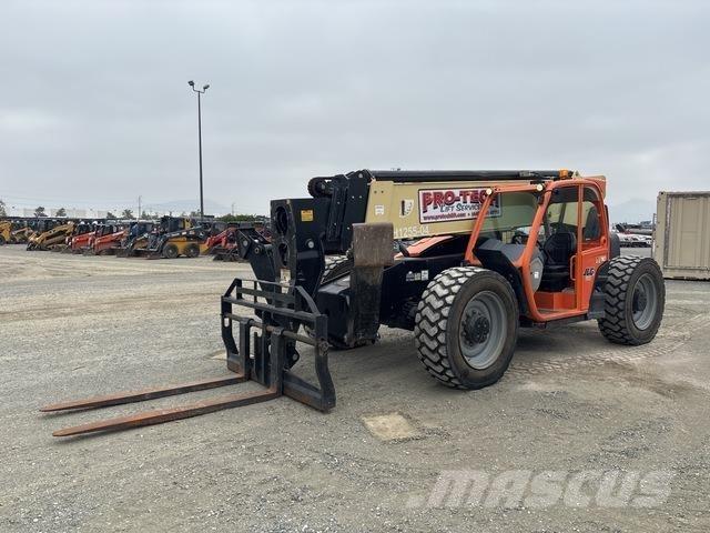 JLG 1255 Chariot télescopique