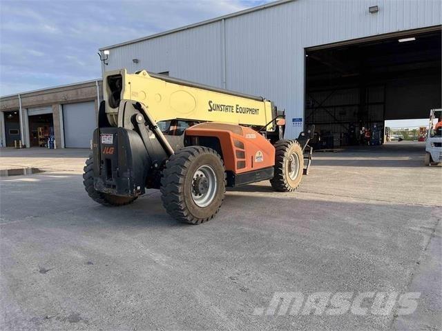 JLG 1255 Chariot télescopique