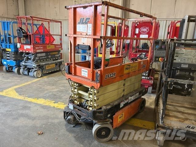 JLG 1932R Scissor lifts