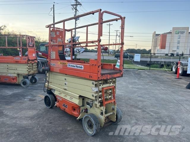 JLG 2632ES Nacelle ciseaux