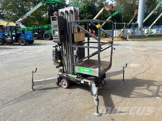 JLG 30AM Mât vertical
