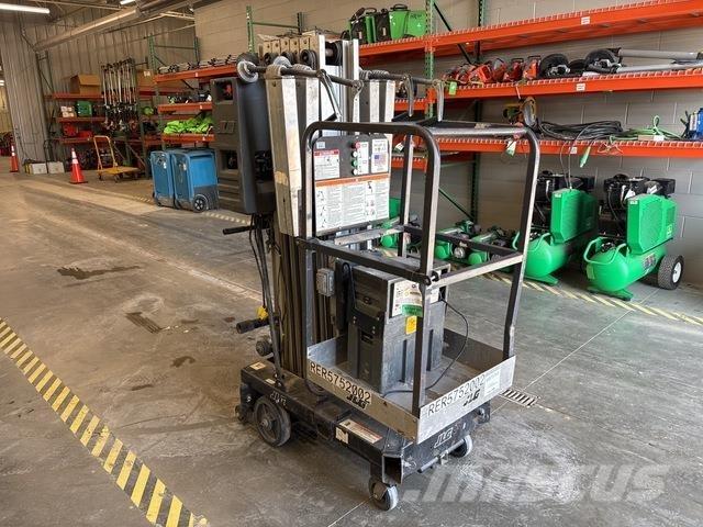 JLG 30AMDC Mât vertical