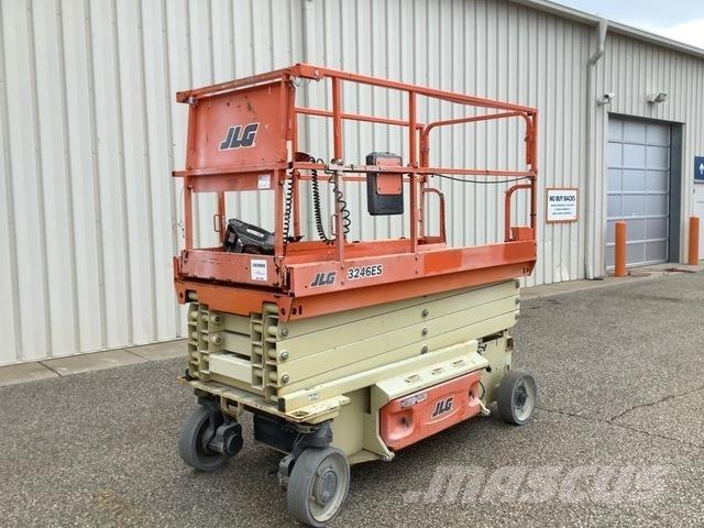 JLG 3246ES Nacelle ciseaux