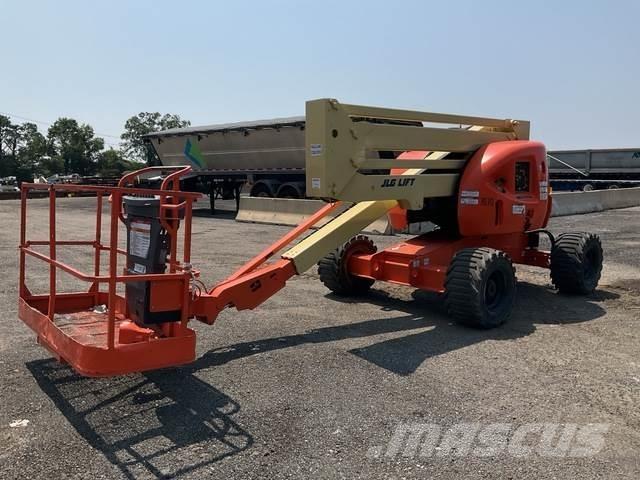 JLG 450A Nacelles articulées