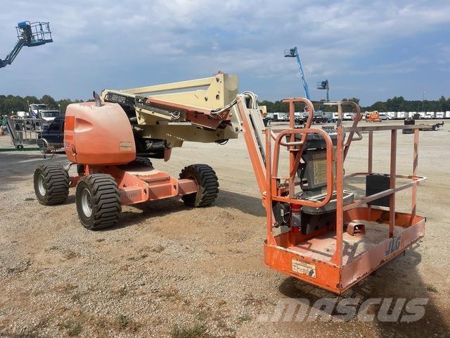 JLG 450AJ Nacelles articulées