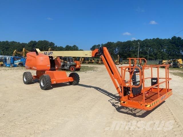 JLG 460SJ Nacelles télescopiques