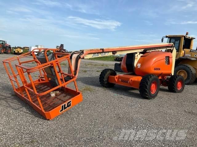 JLG 600A Nacelles articulées