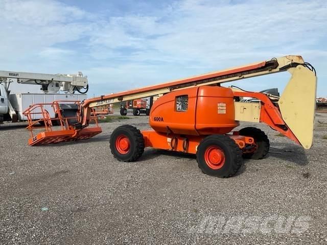 JLG 600A Nacelles articulées
