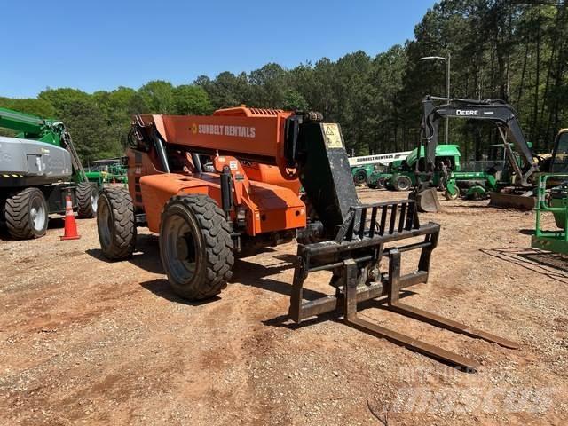 JLG 6042 Chariot télescopique
