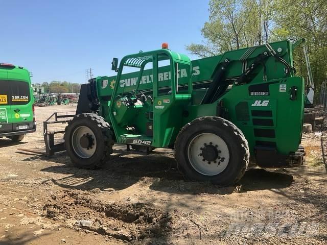 JLG 6042 Chariot télescopique