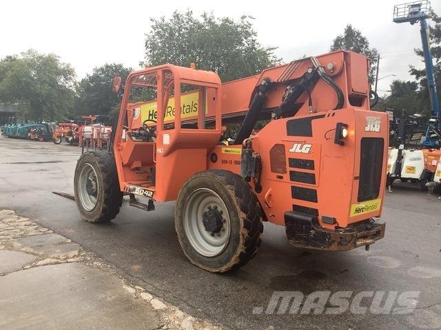 JLG 6042 Chariot télescopique