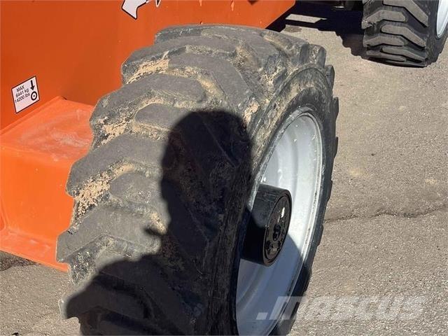 JLG 660SJ Nacelles télescopiques