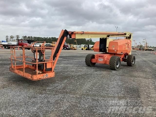 JLG 800 AJ Nacelles articulées