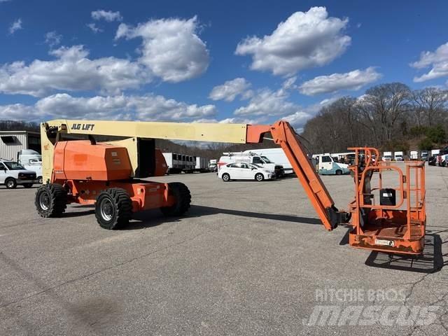 JLG 800 AJ Nacelles articulées