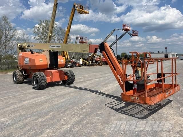 JLG 800 AJ Nacelles articulées