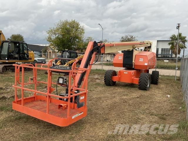 JLG 800 AJ Nacelles articulées