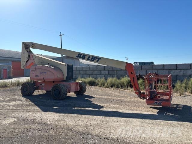 JLG 800A Nacelles articulées