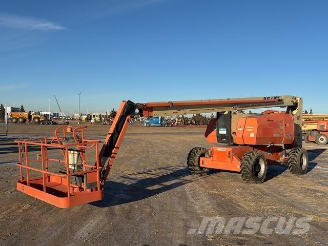 JLG 800AJ Nacelles télescopiques