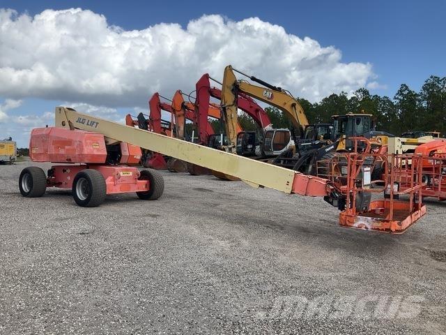 JLG 800S Nacelles télescopiques