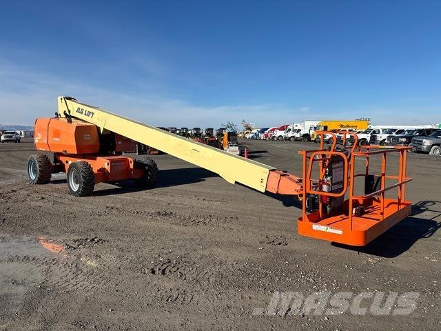 JLG 800S Nacelles télescopiques