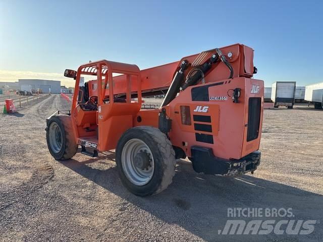 JLG 8042 Chariot télescopique