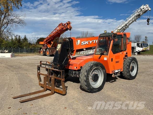 JLG 8042 Chariot télescopique