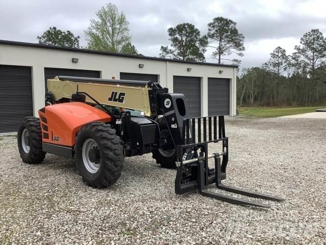 JLG 943 Chariot télescopique