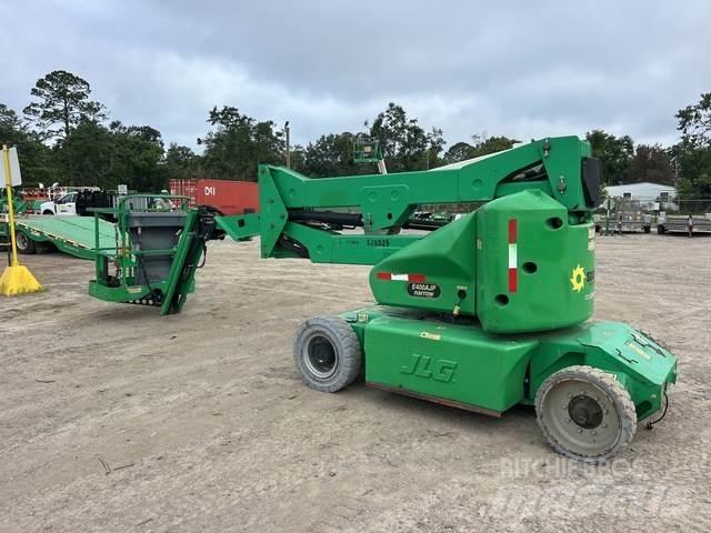 JLG E400AJPN Nacelles articulées