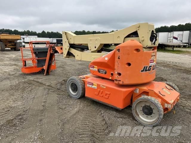 JLG E400AJPN Nacelles articulées