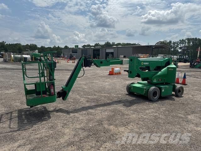 JLG E400AJPN Nacelles articulées
