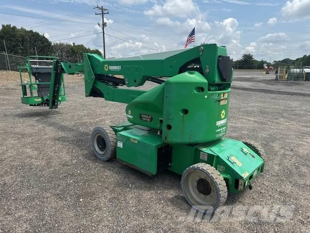 JLG E400AJPN Nacelles articulées