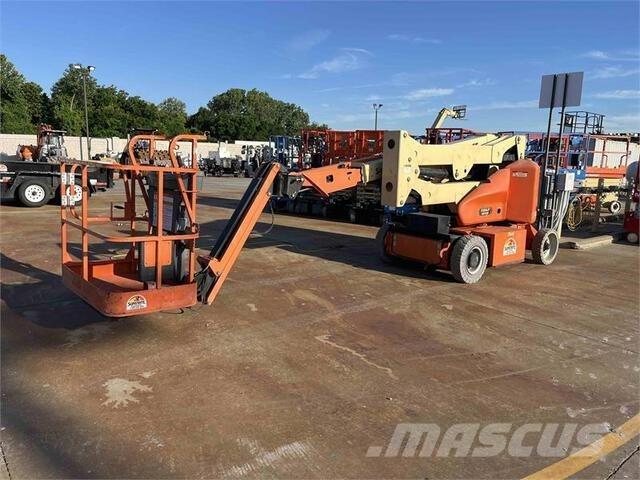 JLG E400AJPN Nacelles articulées